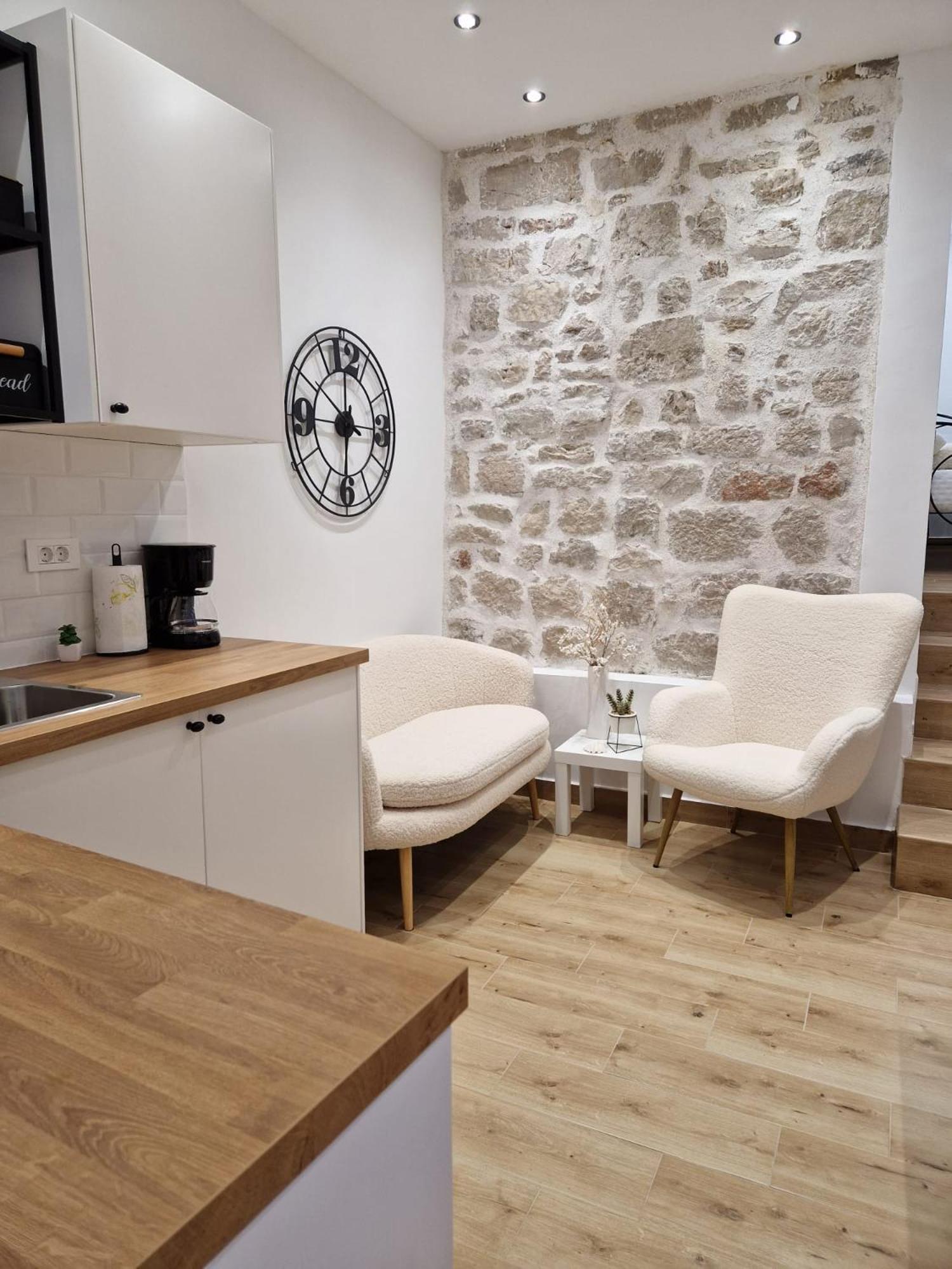 Small House Saint Michael شيبينيك المظهر الخارجي الصورة